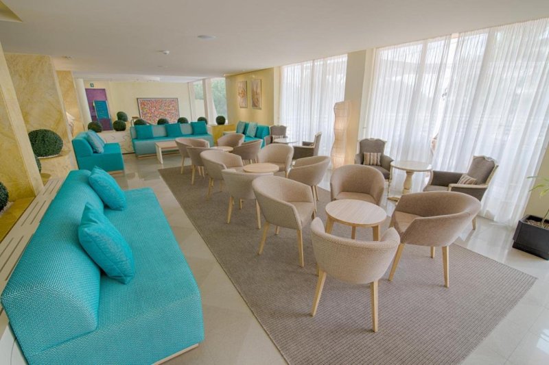 Mallorca El Arenal utazás Hotel Azuline Bahamas