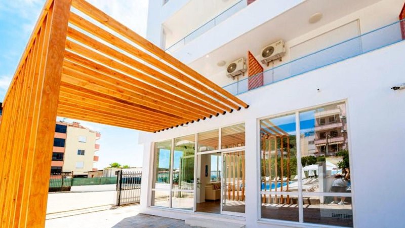 Hotel Besani Albánia