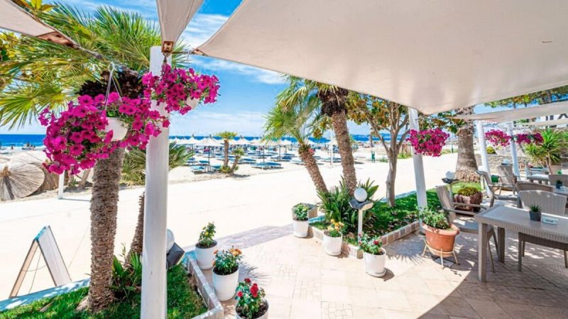 Albánia utazás Hotel Besani