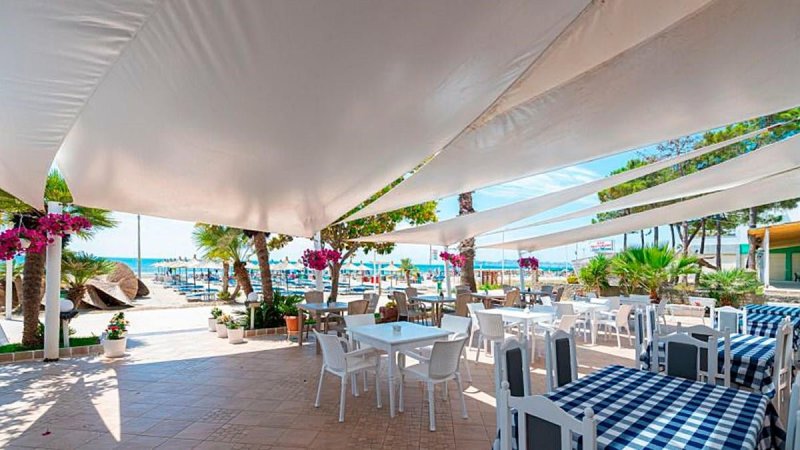 Hotel Besani Albánia