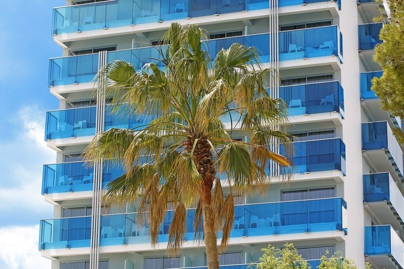 Mallorca Can Picafort utazás Hotel BG Tonga Design & Suites Tower