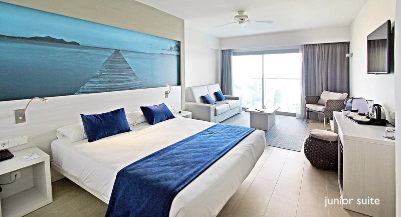 Mallorca Can Picafort utazás Hotel BG Tonga Design & Suites Tower