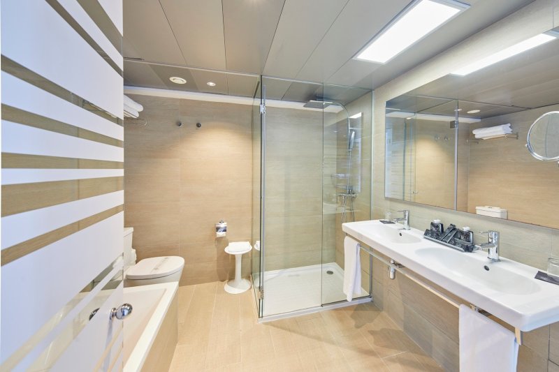 Mallorca Can Picafort utazás Hotel BG Tonga Design & Suites Tower