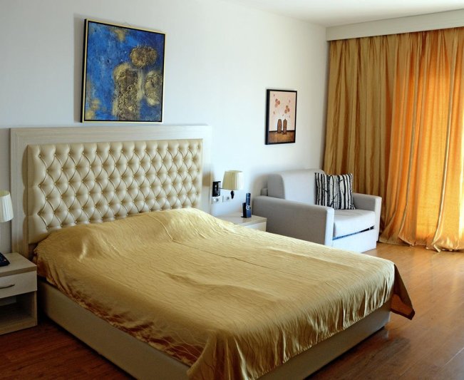 Durres utazás Hotel Bleart