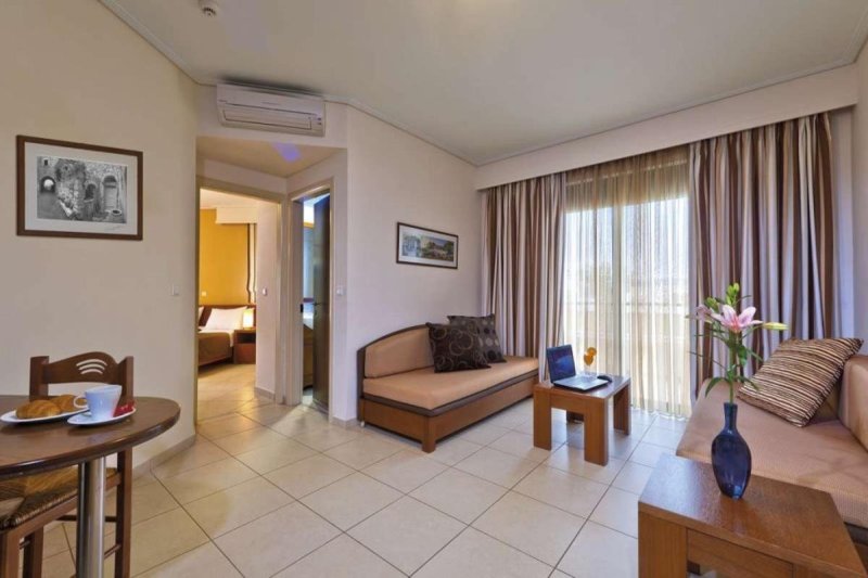 Kréta Kato Stalos utazás Hotel Creta Palm