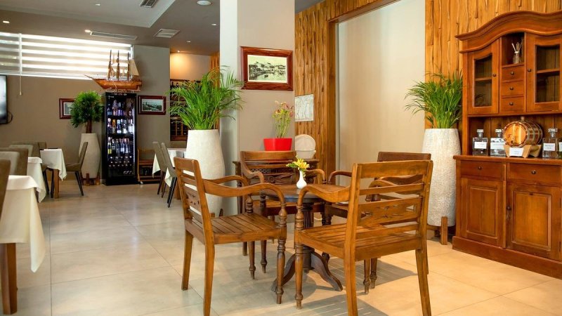 Hotel Dyrrah Albánia