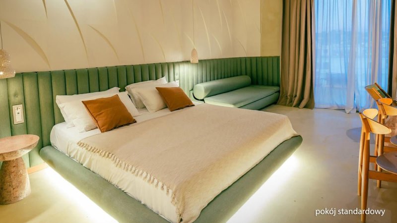 Durres utazás Hotel Epidamn White Sensation