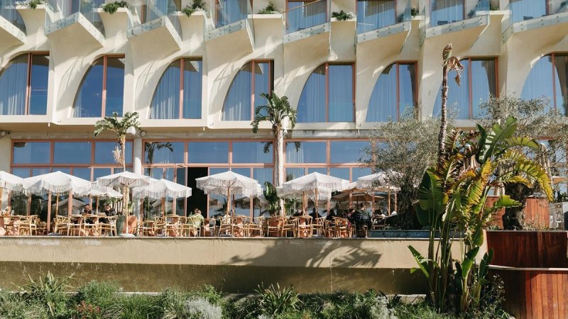 Durres utazás Hotel Epidamn White Sensation