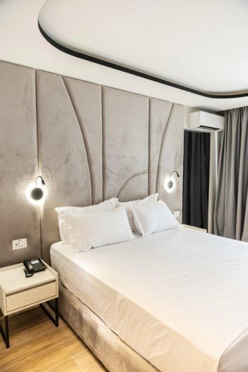 Durres Golem utazás Hotel Fafa Aqua Palace