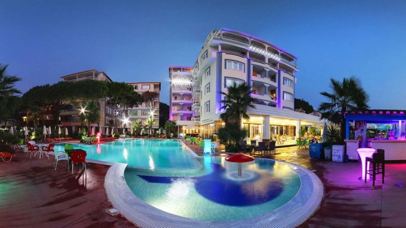 Albánia utazás Hotel Fafa Beach