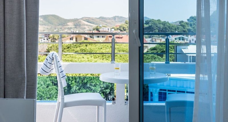 Albánia utazás Hotel Fafa Beach