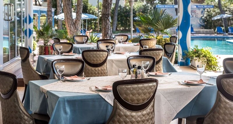 Albánia utazás Hotel Fafa Beach