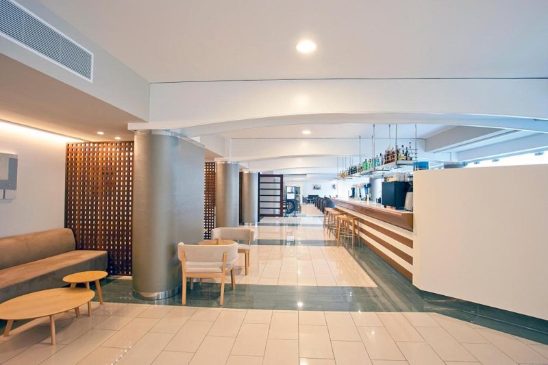 Mallorca Palma Nova utazás Hotel Fergus Bermudas