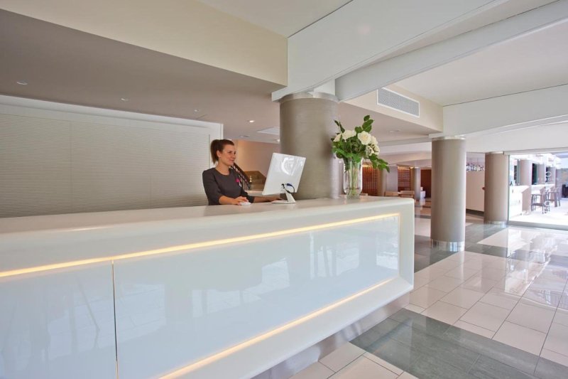 Mallorca Palma Nova utazás Hotel Fergus Bermudas