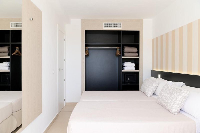 Mallorca Magaluf utazás Hotel Fergus Club Mallorca Waterpark