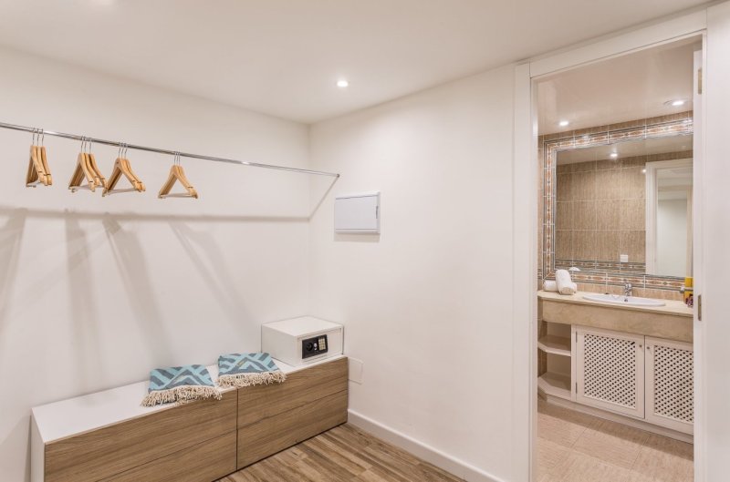 Mallorca Santa Ponça utazás Hotel Fergus Style Cala Blanca Suites