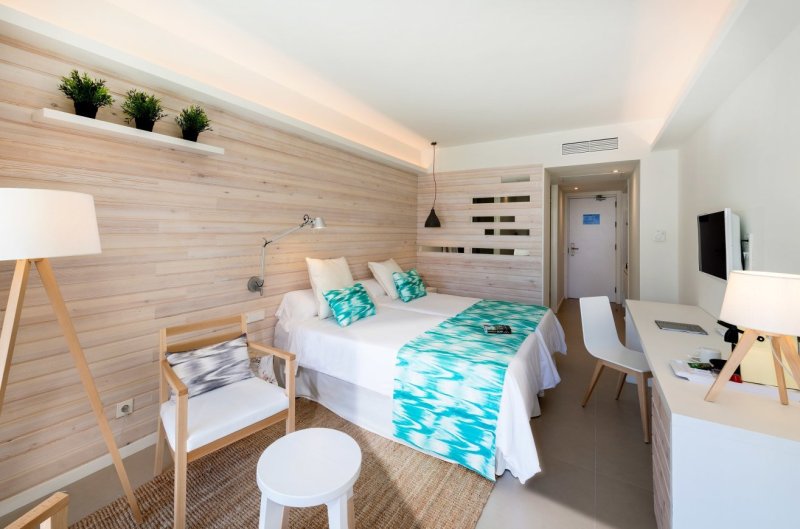 Mallorca Palma Nova utazás Hotel Fergus Style Palmanova