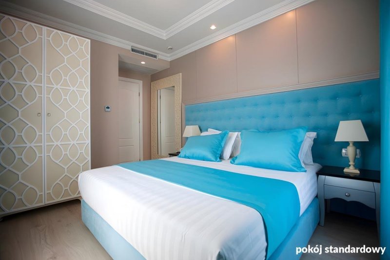 Durres utazás Hotel Flower & Spa