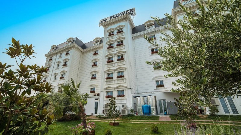 Durres utazás Hotel Flower & Spa