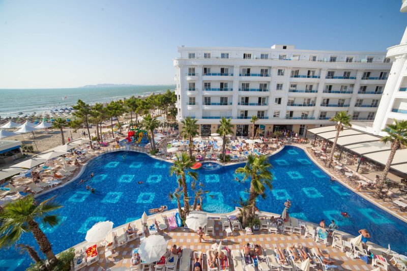 Hotel Grand Blue Fafa Albánia