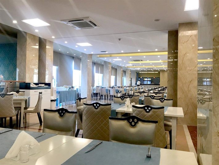 Albánia utazás Hotel Grand Blue Fafa