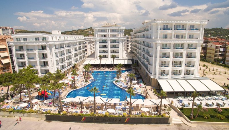 Hotel Grand Blue Fafa Albánia