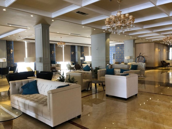 Albánia utazás Hotel Grand Blue Fafa