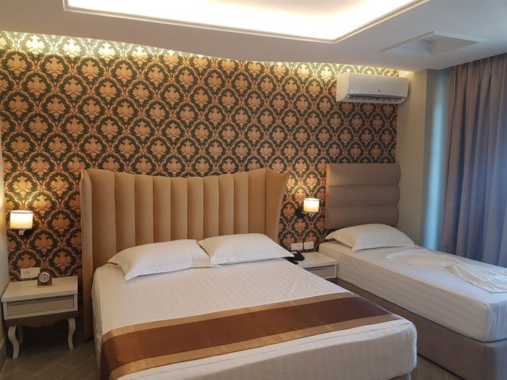 Hotel Grand Blue Fafa Albánia