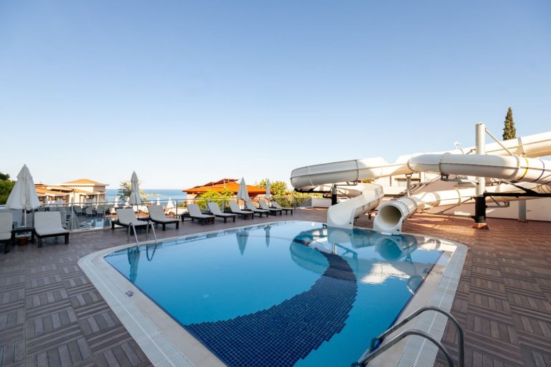 Alanya utazás Hotel Laguna Beach Alya Resort