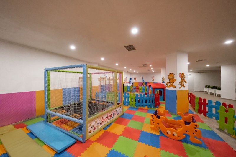 Alanya utazás Hotel Laguna Beach Alya Resort