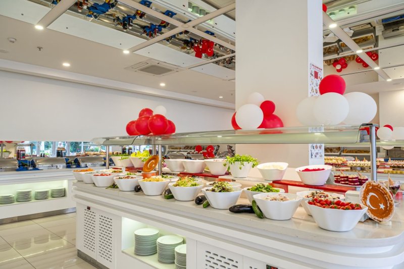 Alanya utazás Hotel Laguna Beach Alya Resort