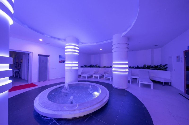 Alanya utazás Hotel Laguna Beach Alya Resort