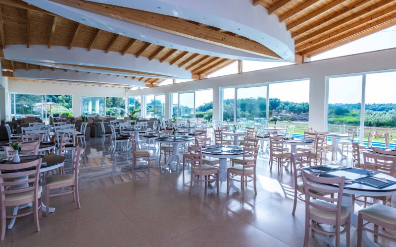 Korfu Perithia utazás Hotel Laguna Holiday Resort