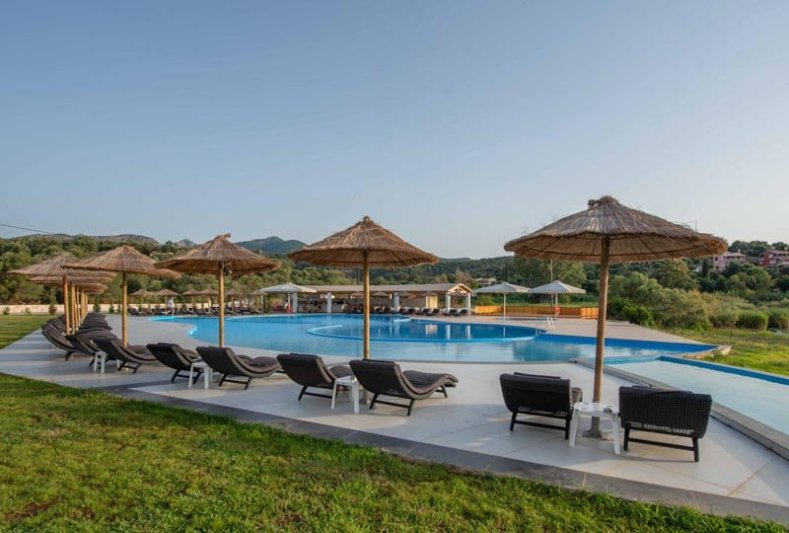 Korfu Perithia utazás Hotel Laguna Holiday Resort