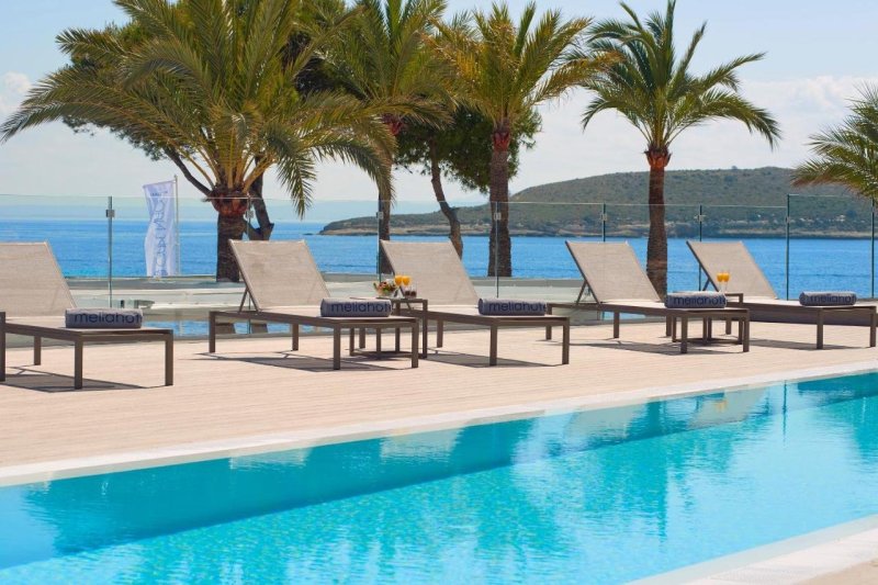 Mallorca Magaluf utazás Hotel Melia Calvia Beach