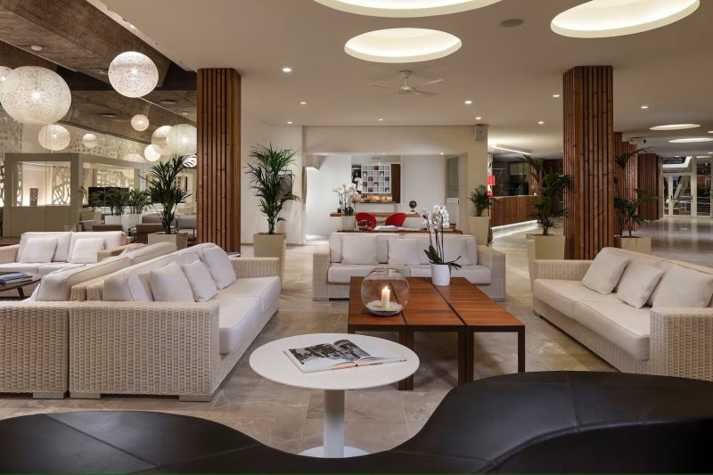 Mallorca Magaluf utazás Hotel Melia South Beach