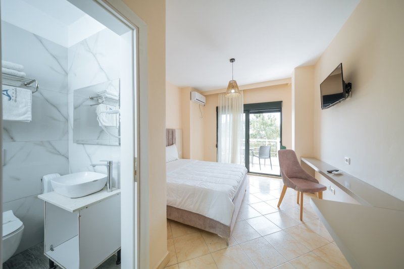 Albánia utazás Hotel New Akileda