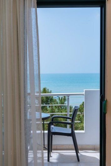 Albánia utazás Hotel New Akileda