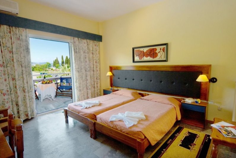 Korfu Messonghi utazás Hotel Potamaki Beach