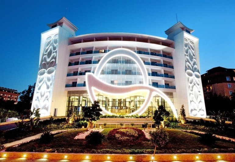 Alanya utazás Hotel Q Premium