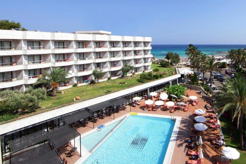 Hotel Serrano Palace Mallorca Cala Ratjada
