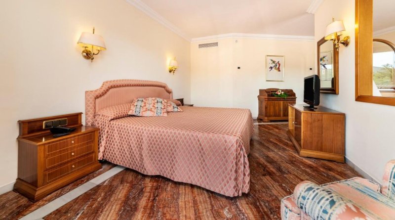 Mallorca Cala Ratjada utazás Hotel Serrano Palace