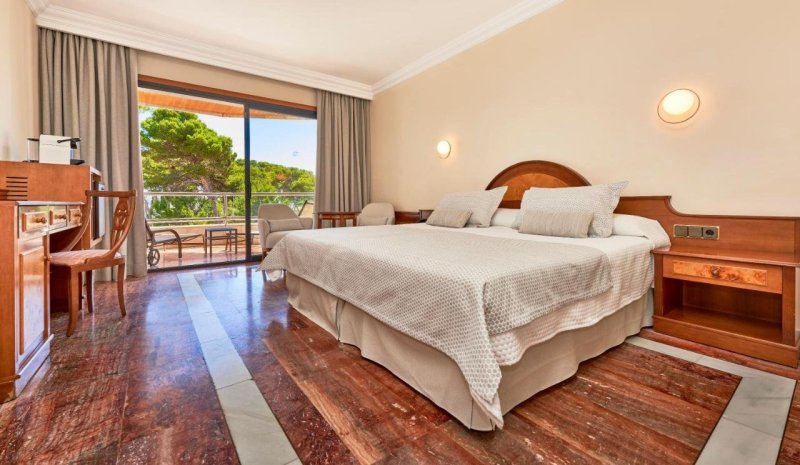 Mallorca Cala Ratjada utazás Hotel Serrano Palace