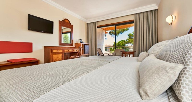 Mallorca Cala Ratjada utazás Hotel Serrano Palace