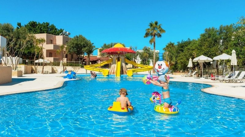 Kréta Kato Daratso utazás Hotel Sirios Village