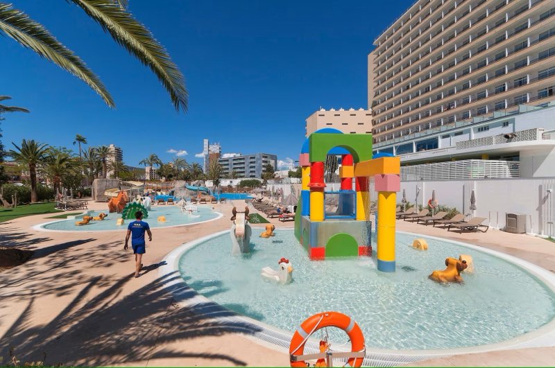 Mallorca Magaluf utazás Hotel Sol Barbados