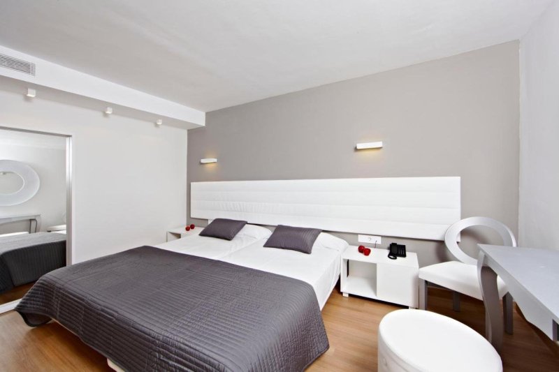 Mallorca Cala Ratjada utazás Hotel & Spa S Entrador Playa