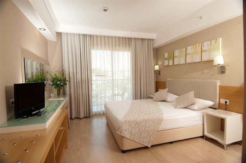 Side utazás Hotel Trendy Palm Beach