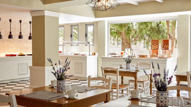 Korfu utazás Mar-Bella Collection