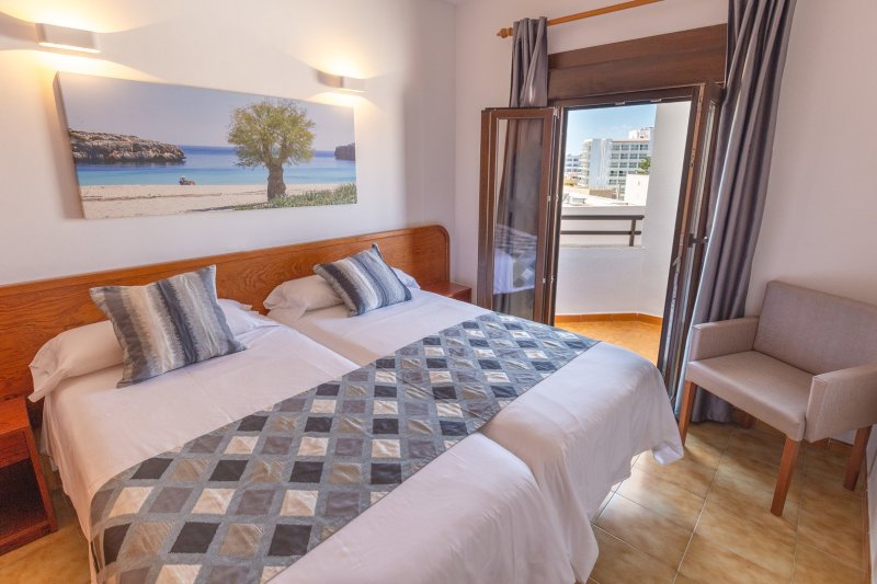 Mallorca Cala Millor utazás R2 Apartamenty Cala Millor
